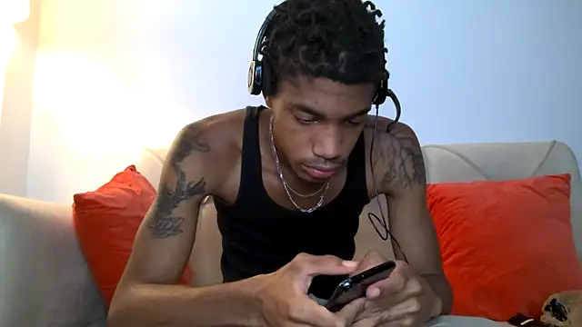 Skinnyblackman online show from November 2025 01:20:01 AM