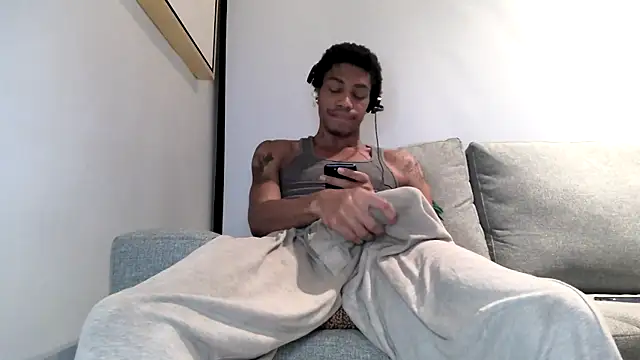 Skinnyblackman online show from March 2026 04:35:02 AM