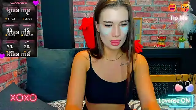 UrJoyy online show from September 2025 02:51:02 AM