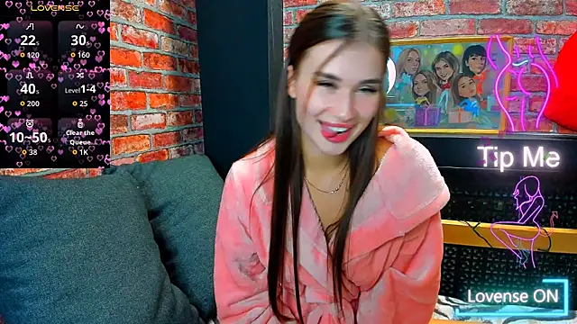 UrJoyy online show from November 2025 01:58:02 PM