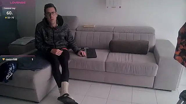 Meriozoro online show from January 2026 03:04:02 PM