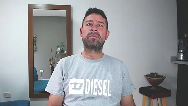 ambar jacksonn online show from October 2025 10:02:01 PM