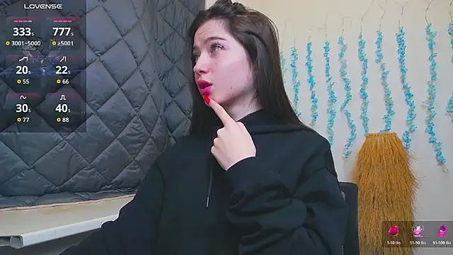 Luxuryalma online show from March 2026 06:47:01 AM