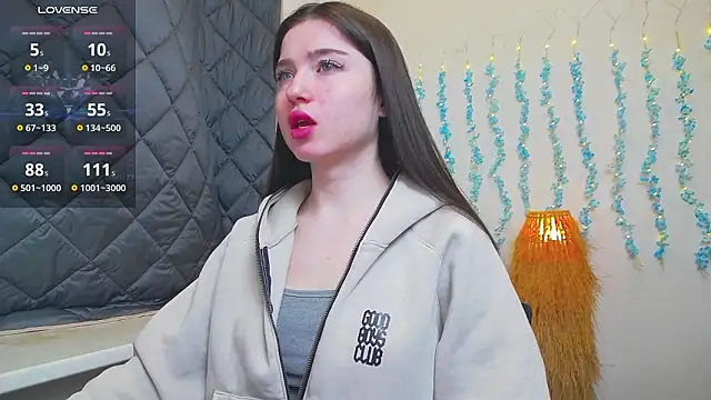 Luxuryalma online show from March 2026 06:24:02 AM