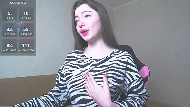 Snapshot of Luxuryalma chatting on April 2026 10:22:02 AM Luxuryalma online show from April 2026 10:22:02 AM