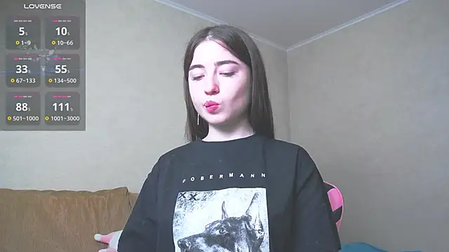 Snapshot of Luxuryalma chatting on May 2026 06:36:01 PM Luxuryalma online show from May 2026 06:36:01 PM