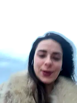 Snapshot of Alicia_Hot1 chatting on December 2025 04:33:01 PM Alicia Hot1 online show from December 2025 04:33:01 PM