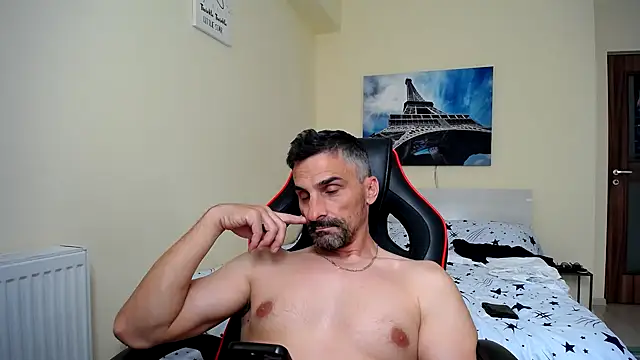 amydamarw online show from May 2026 02:37:02 PM