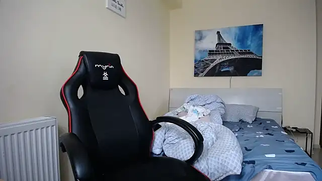 amydamarw online show from April 2026 05:25:01 AM