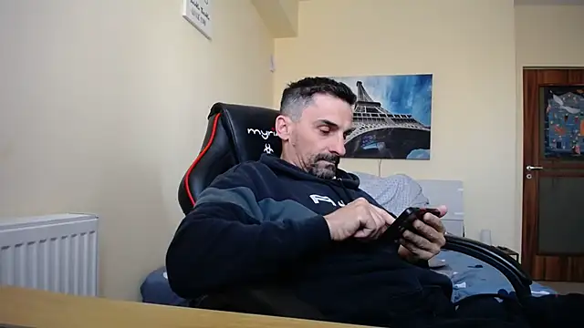 amydamarw online show from April 2026 06:42:01 AM