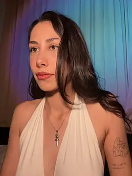 Sophiehii online show from April 2026 12:10:01 PM