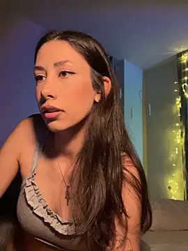 Sophiehii online show from May 2026 01:36:02 PM