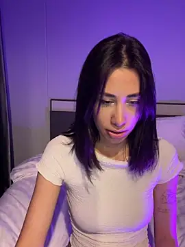 Snapshot of Sophiehii chatting on December 2024 01:33:02 PM Sophiehii online show from December 2024 01:33:02 PM
