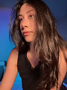Sophiehii online show from May 2026 11:08:01 AM