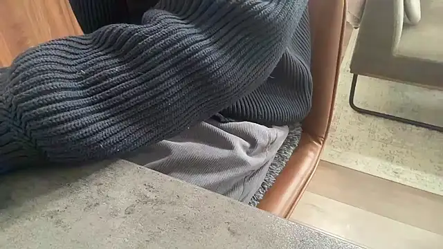 atom0407 online show from March 2026 02:15:02 AM