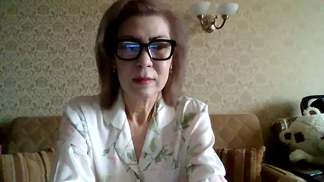 Elegant00Lady online show from February 2026 04:23:01 AM