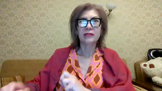 Elegant00Lady online show from April 2026 04:52:02 PM