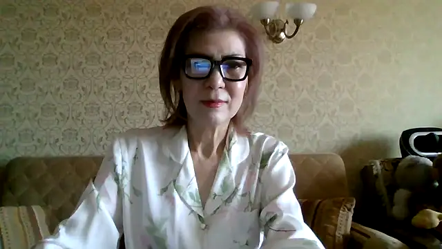 Elegant00Lady online show from February 2026 04:22:02 AM