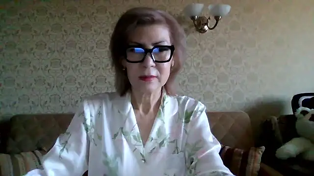 Elegant00Lady online show from January 2026 03:43:02 AM