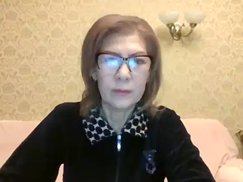 Snapshot of Elegant00Lady chatting on January 2025 06:19:01 PM Elegant00Lady online show from January 2025 06:19:01 PM