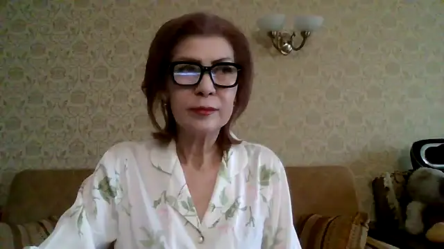 Elegant00Lady online show from February 2026 03:24:01 AM