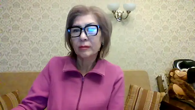 Elegant00Lady online show from March 2026 06:31:01 PM