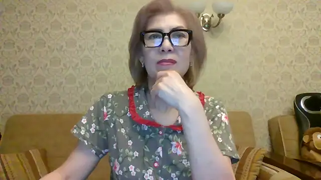 Snapshot of Elegant00Lady chatting on June 2026 03:21:01 PM Elegant00Lady online show from June 2026 03:21:01 PM