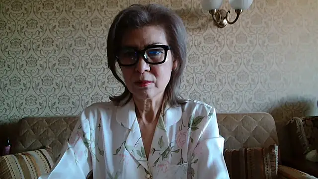 Elegant00Lady online show from November 2025 03:17:02 AM