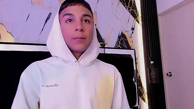 Snapshot of Seductivo_jr chatting on January 2026 03:54:01 AM Seductivo jr online show from January 2026 03:54:01 AM