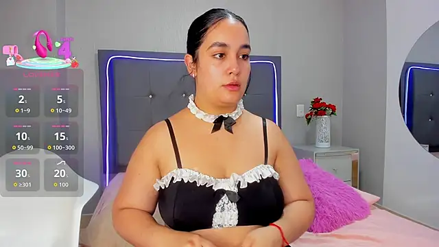 Snapshot of emma_lye chatting on November 2025 09:29:01 PM emma lye online show from November 2025 09:29:01 PM