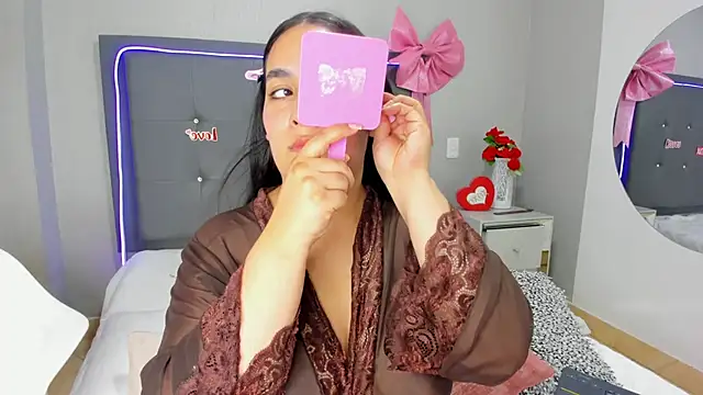 emma lye online show from March 2026 02:35:02 PM