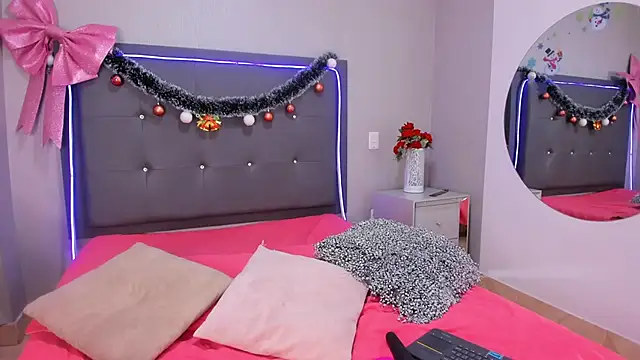 Snapshot of emma_lye chatting on January 2026 08:49:02 PM emma lye online show from January 2026 08:49:02 PM