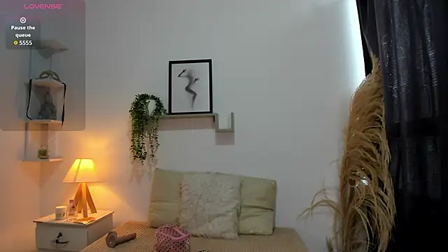 Snapshot of Abigail_29 chatting on November 2025 12:11:02 PM Abigail 29 online show from November 2025 12:11:02 PM