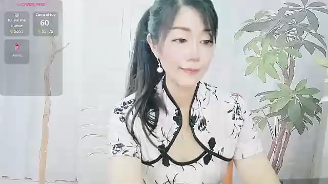 CindyHK online show from October 2025 04:19:02 PM