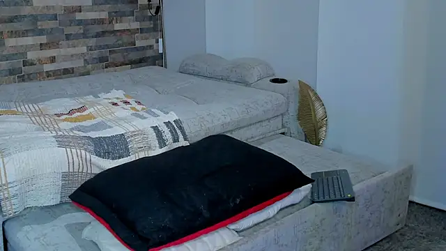 Snapshot of zaiin_diesel chatting on March 2025 10:03:01 AM zaiin diesel online show from March 2025 10:03:01 AM