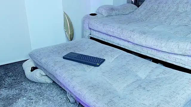 Snapshot of zaiin_diesel chatting on September 2025 09:05:02 AM zaiin diesel online show from September 2025 09:05:02 AM