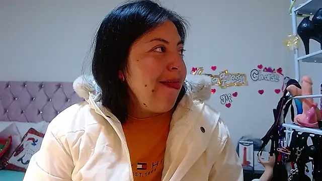 lanaqueen699 online show from January 2026 12:20:02 PM