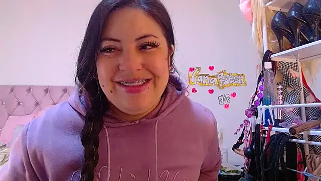 lanaqueen699 online show from May 2026 12:11:01 PM