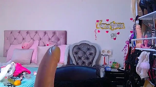 lanaqueen699 online show from May 2026 12:24:01 PM