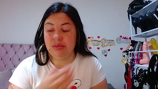 lanaqueen699 online show from October 2025 12:26:01 PM