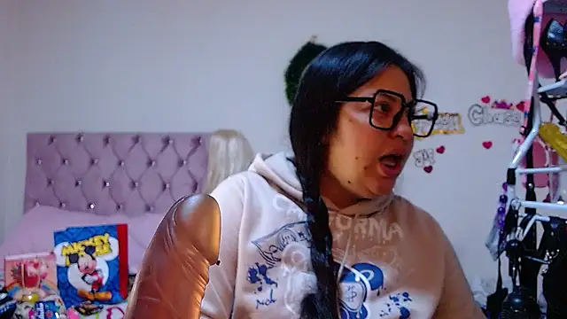 lanaqueen699 online show from March 2026 12:21:01 PM