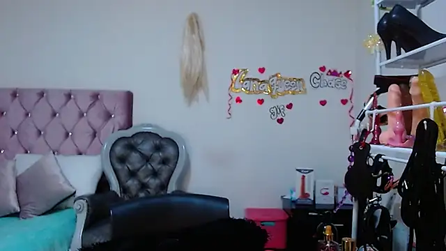 lanaqueen699 online show from November 2025 12:16:01 PM