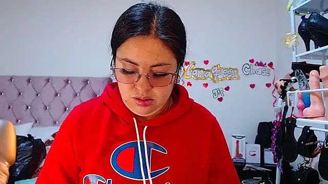 lanaqueen699 online show from December 2025 12:26:01 PM