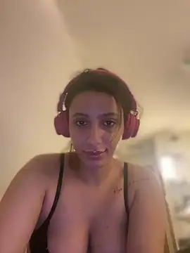 LunitaDollz online show from November 2025 01:17:01 AM