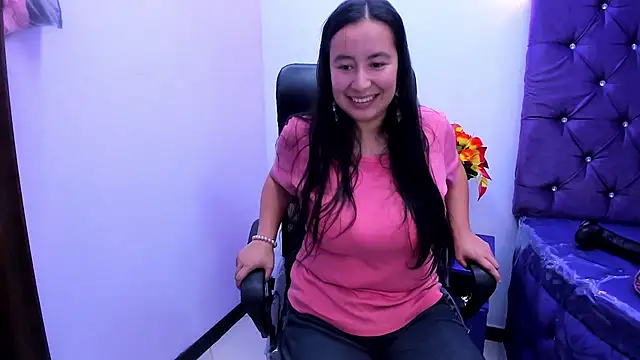 NaomyPrinces online show from May 2026 02:38:01 PM