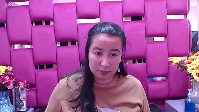 NaomyPrinces online show from January 2025 01:28:01 PM