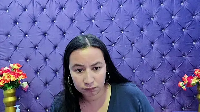 NaomyPrinces online show from October 2025 02:05:01 PM