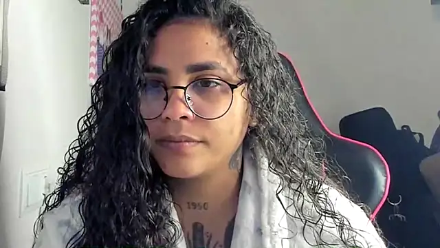 Snapshot of Ama_music chatting on February 2026 02:25:02 PM Ama music online show from February 2026 02:25:02 PM