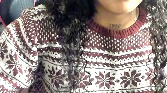 Snapshot of Ama_music chatting on December 2025 09:36:02 AM Ama music online show from December 2025 09:36:02 AM