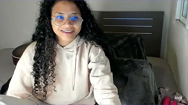 Snapshot of Ama_music chatting on March 2025 08:23:02 AM Ama music online show from March 2025 08:23:02 AM